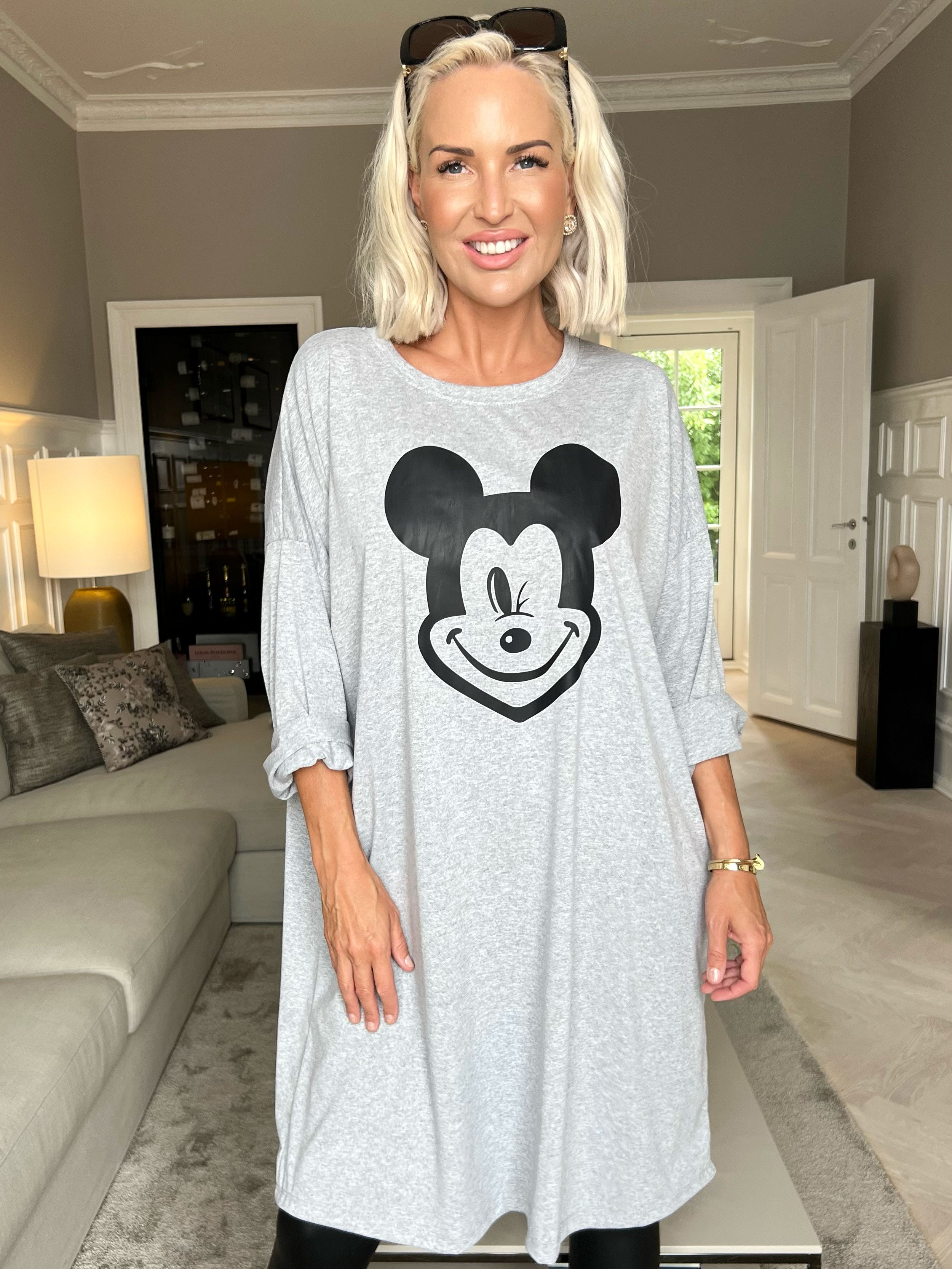 Amal - Lang kjole i bomuld med tryk foran